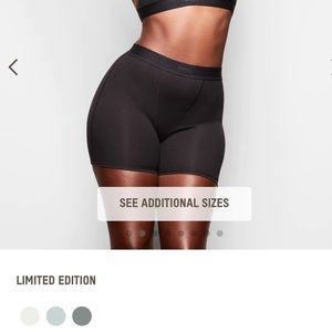 SKIMS cotton rib boxers in black